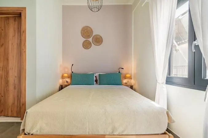 Punto Central Home In Heraklio City